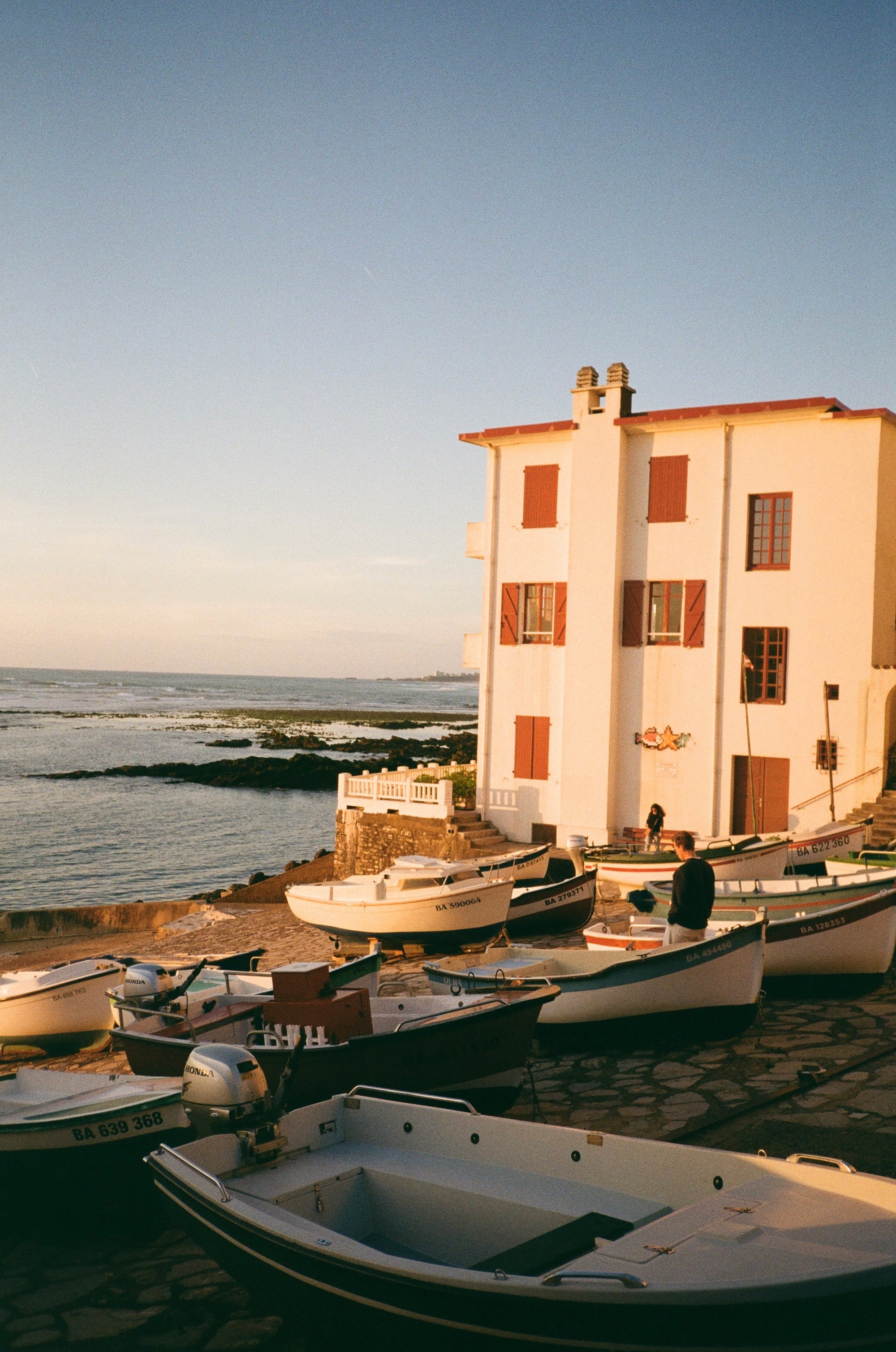 G (SURF, FOOD & YOGA | Special Edition | Biarritz, France)